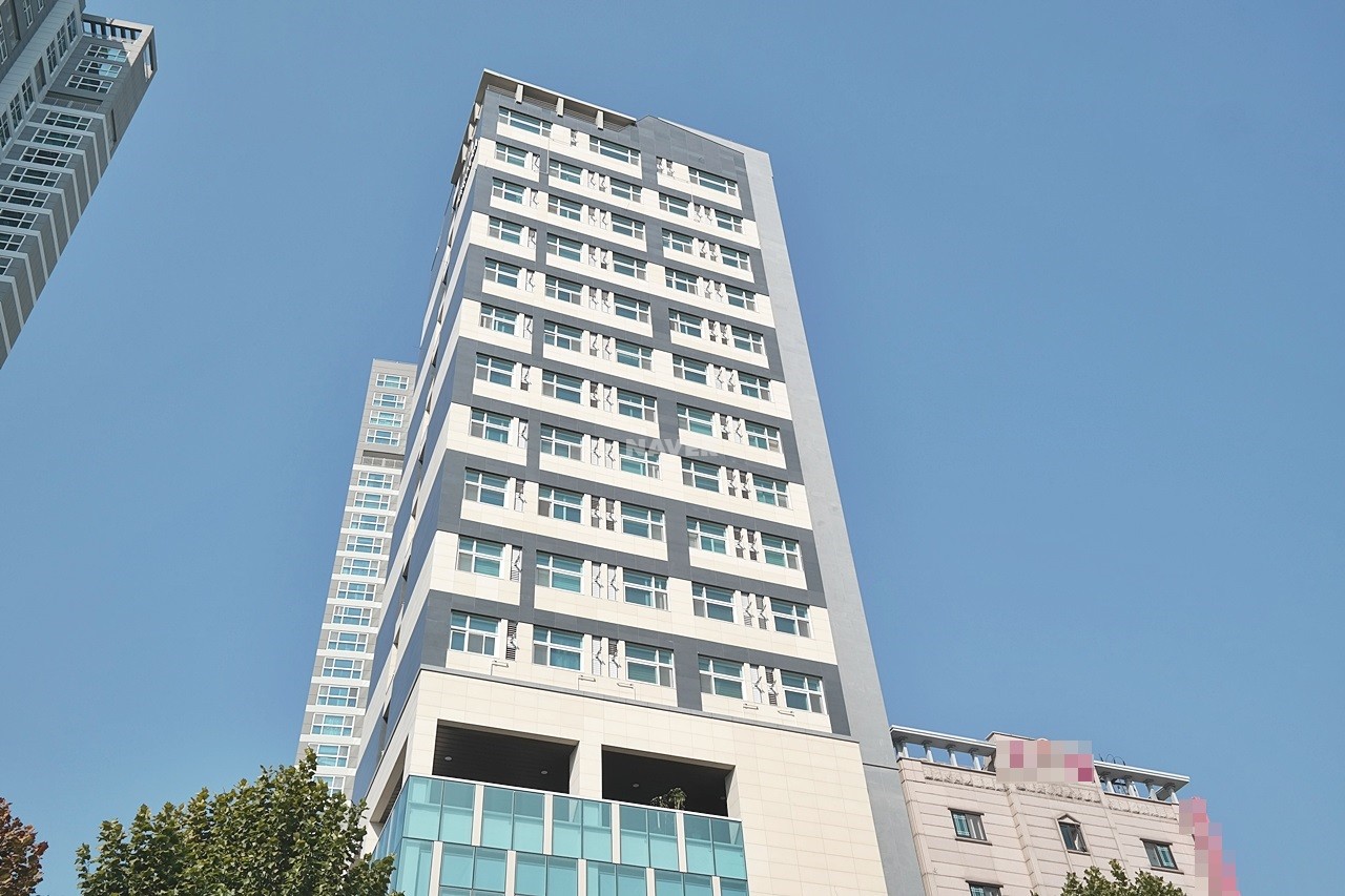 Building entrance with signage