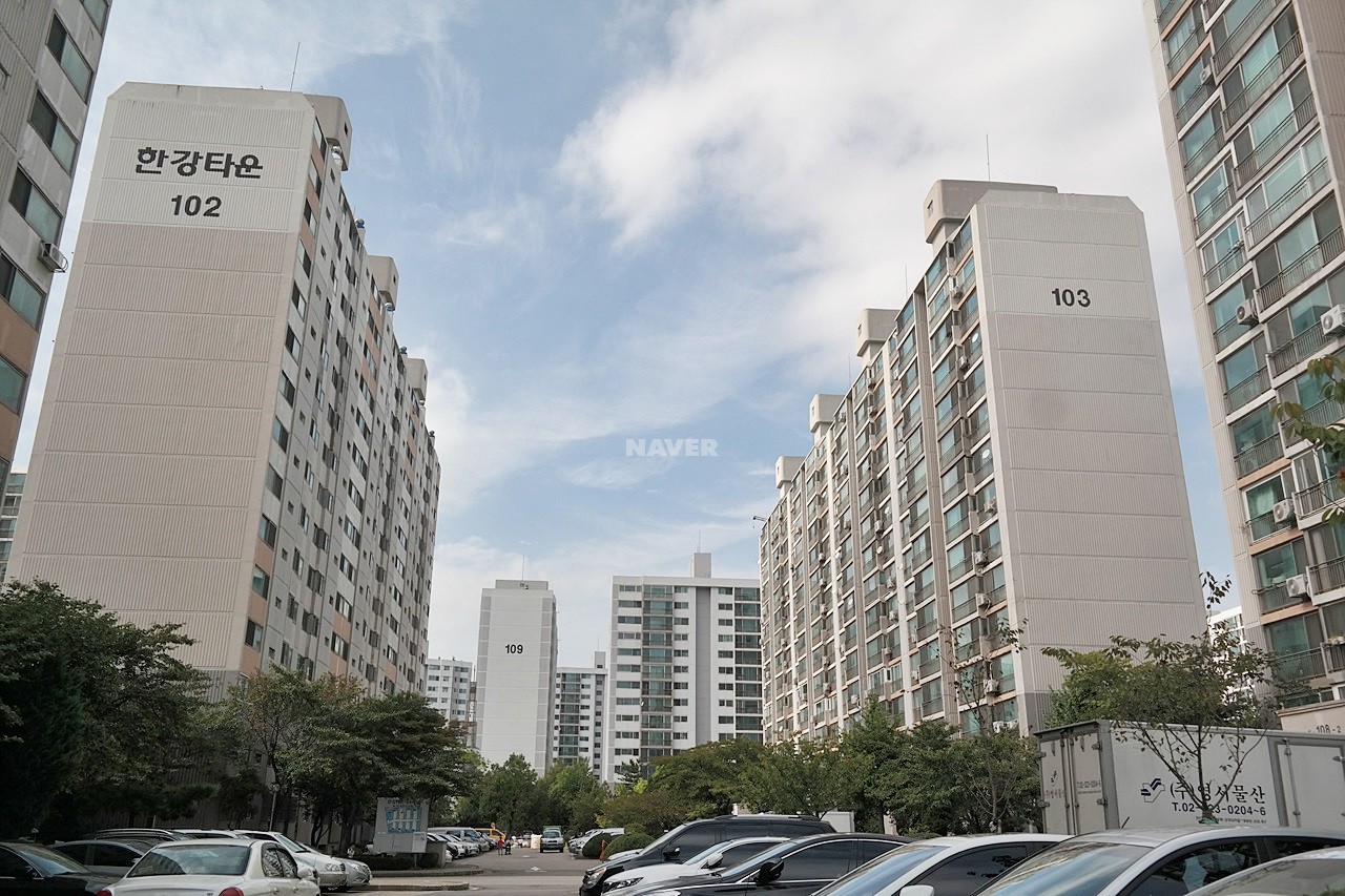 Building entrance with signage