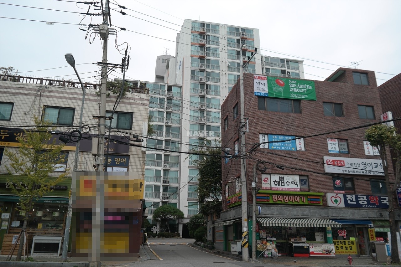 Building entrance with signage