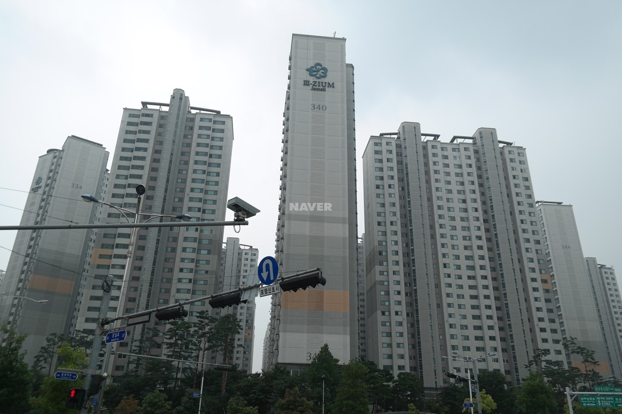 Building entrance with signage