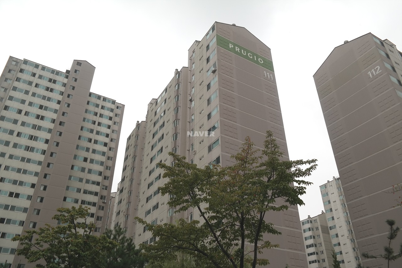 Building entrance with signage