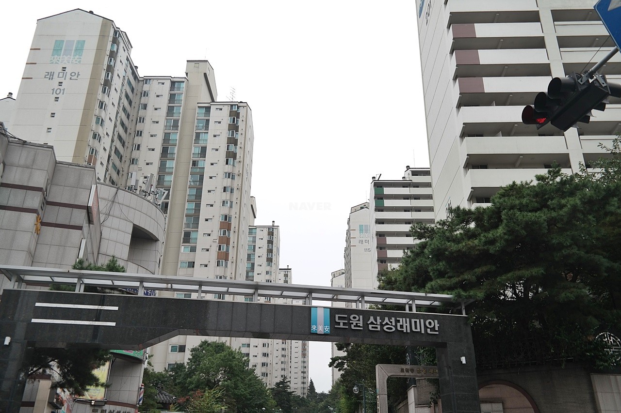 Building entrance with signage
