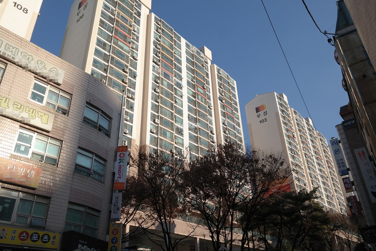 Building entrance with signage