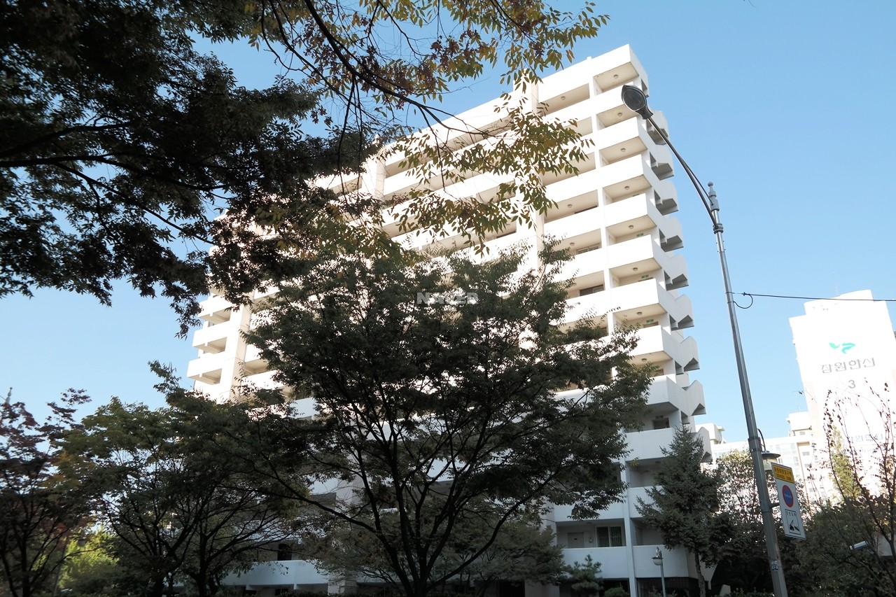 Building entrance with signage