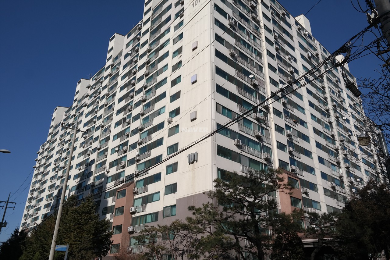 Building entrance with signage