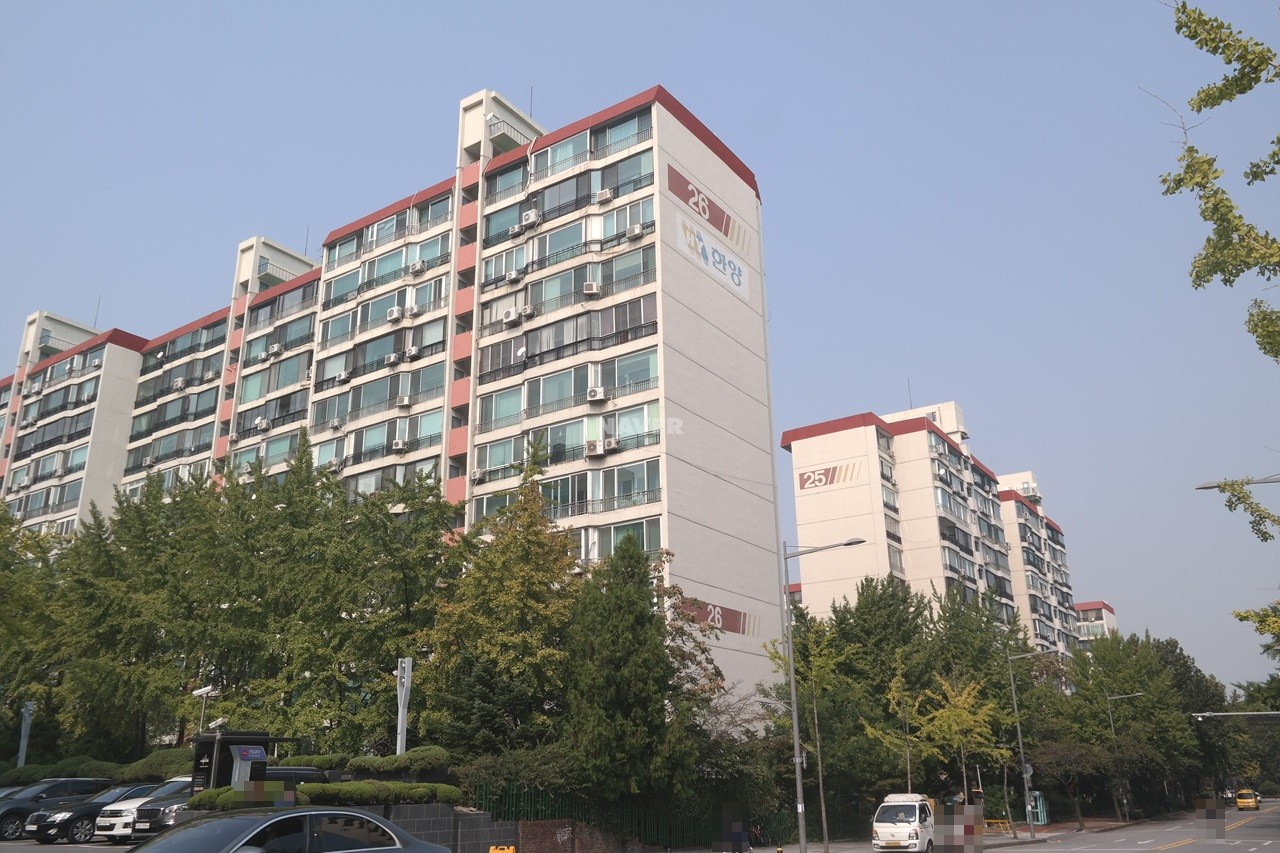 Building entrance with signage