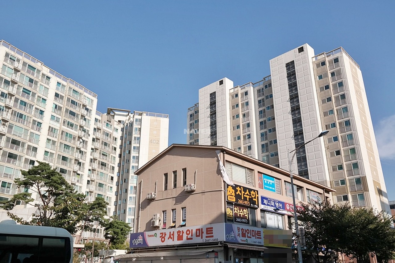 Building entrance with signage