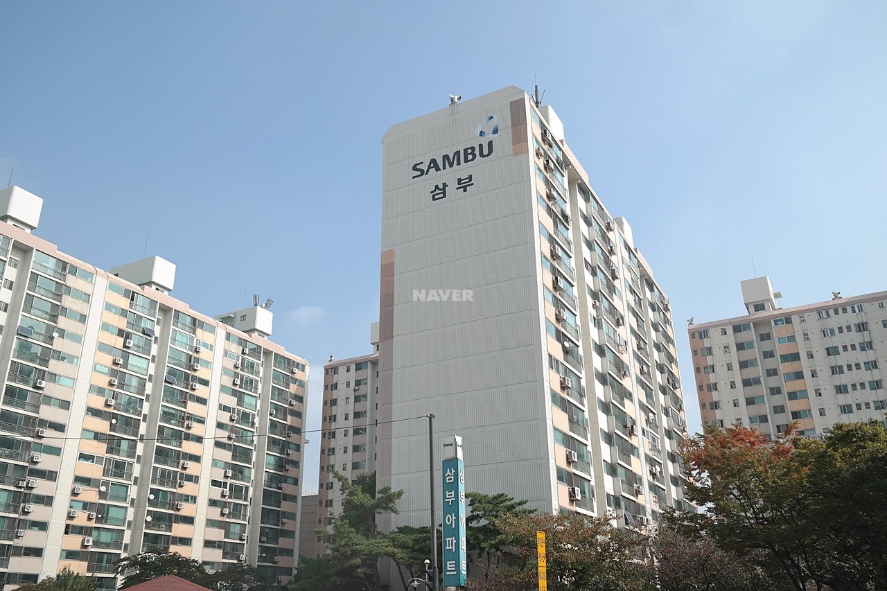Building entrance with signage