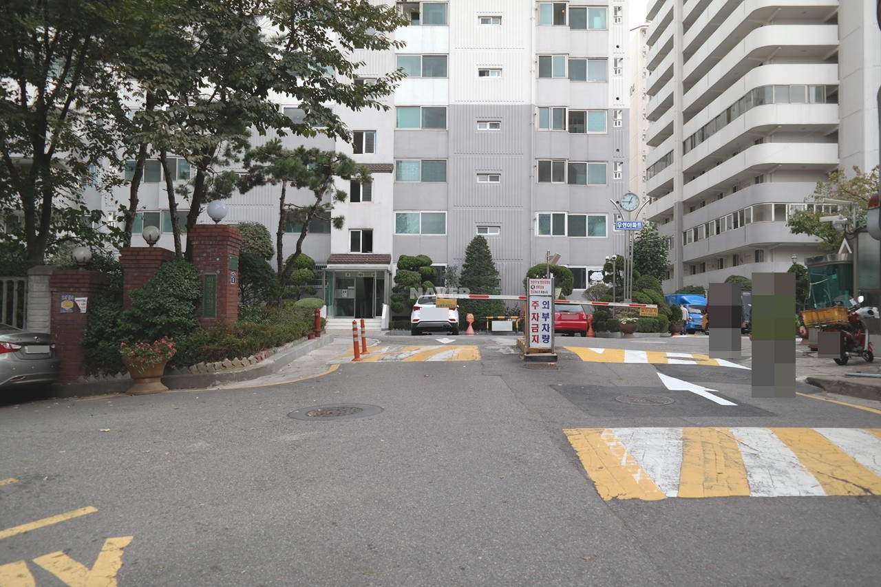 Building entrance with signage