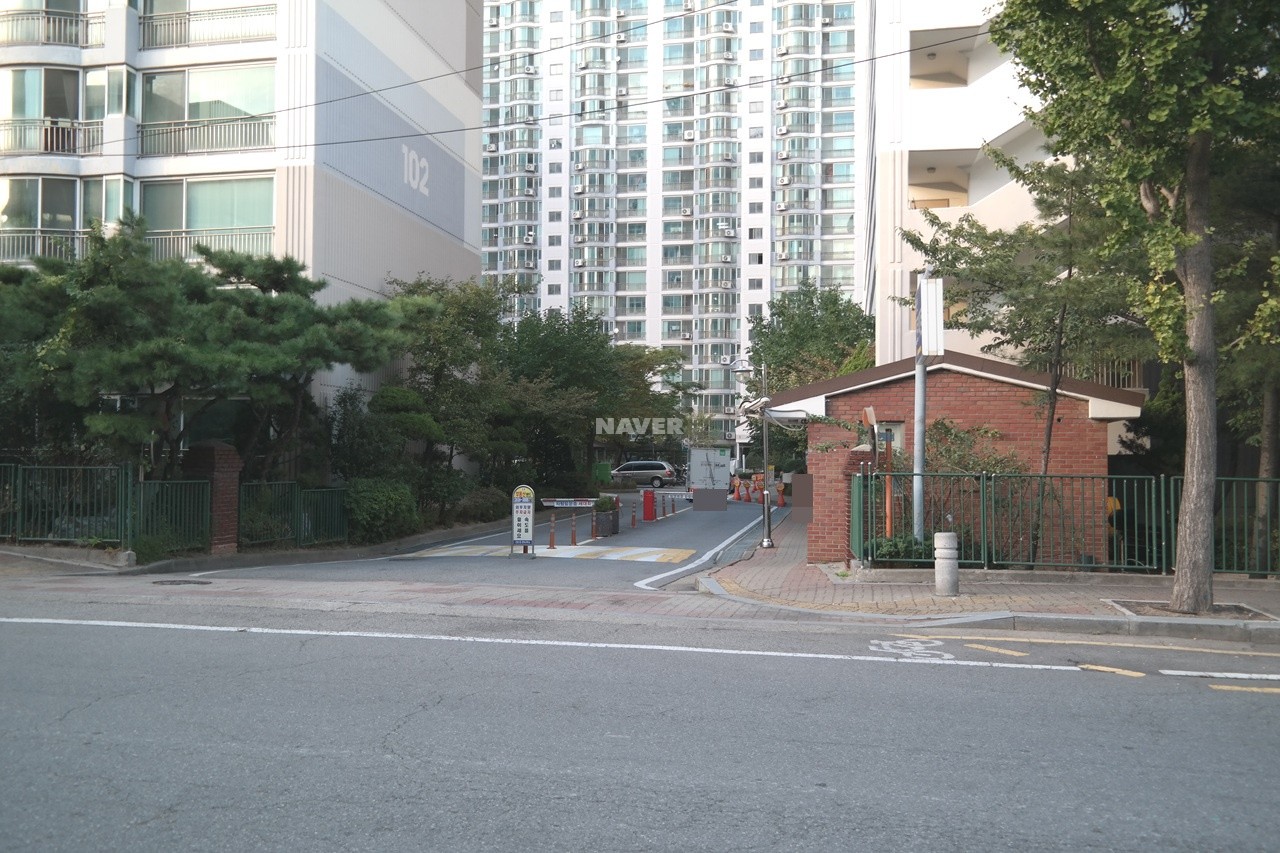 Building entrance with signage