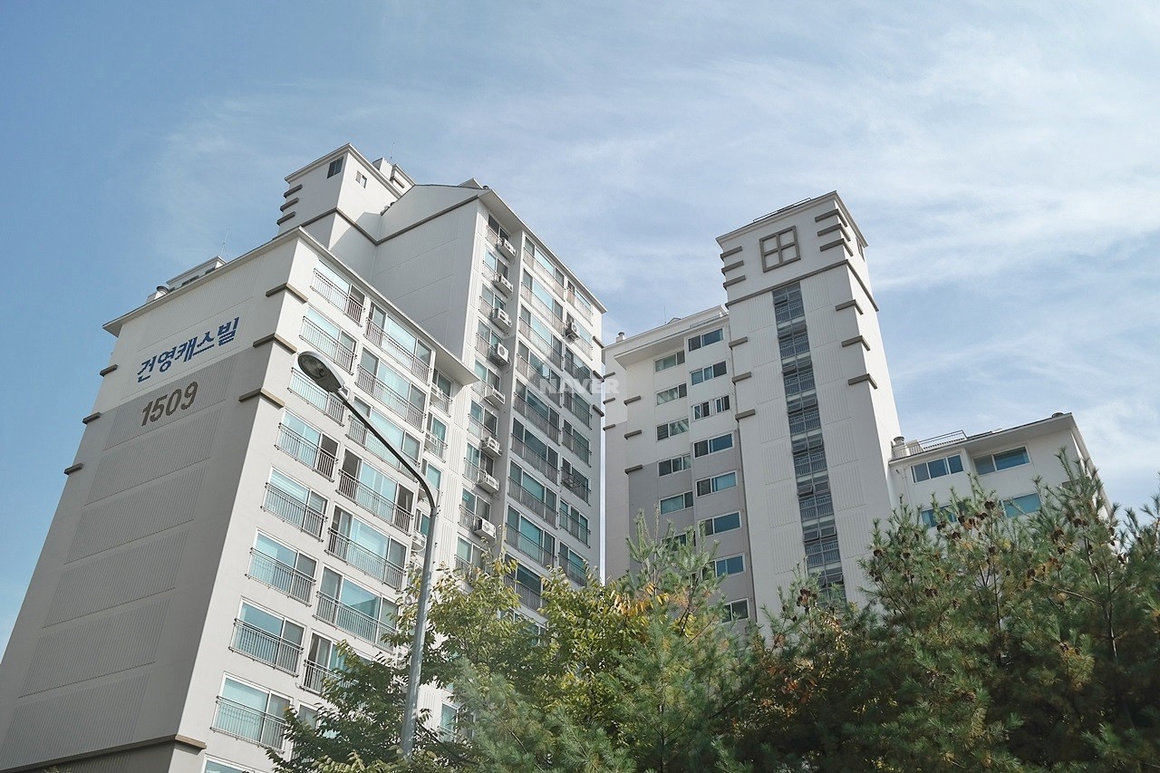 Building entrance with signage