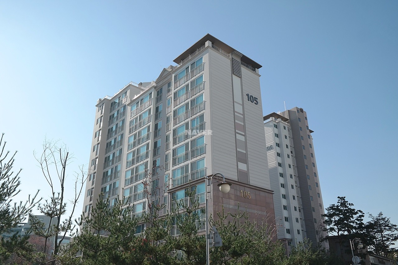 Building entrance with signage