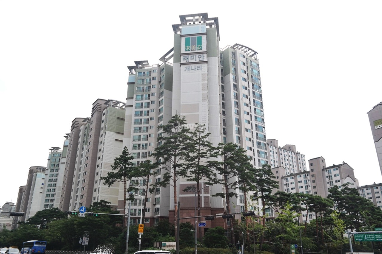 Building entrance with signage