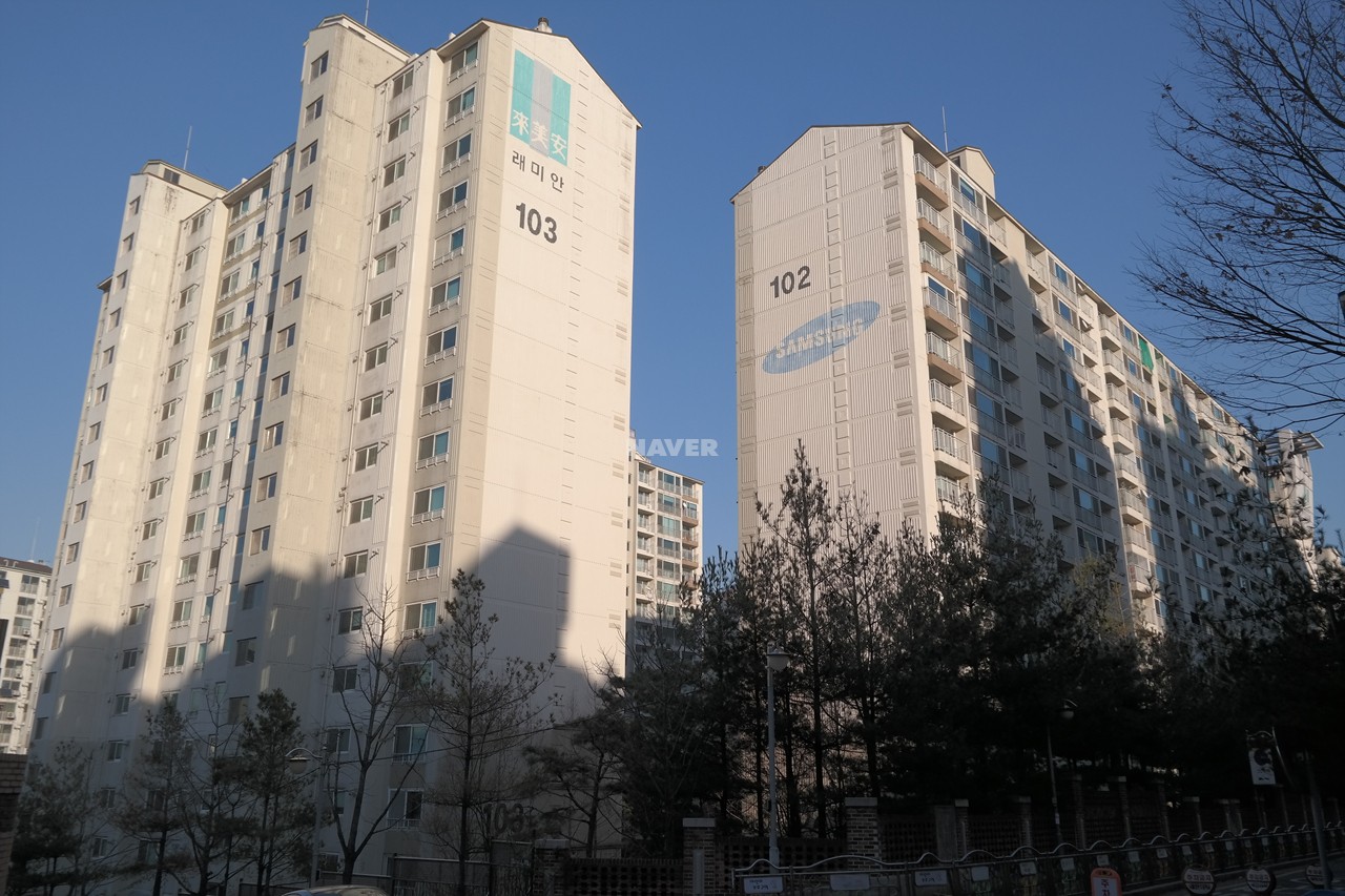 Building entrance with signage