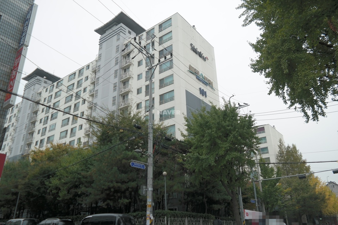 Building entrance with signage