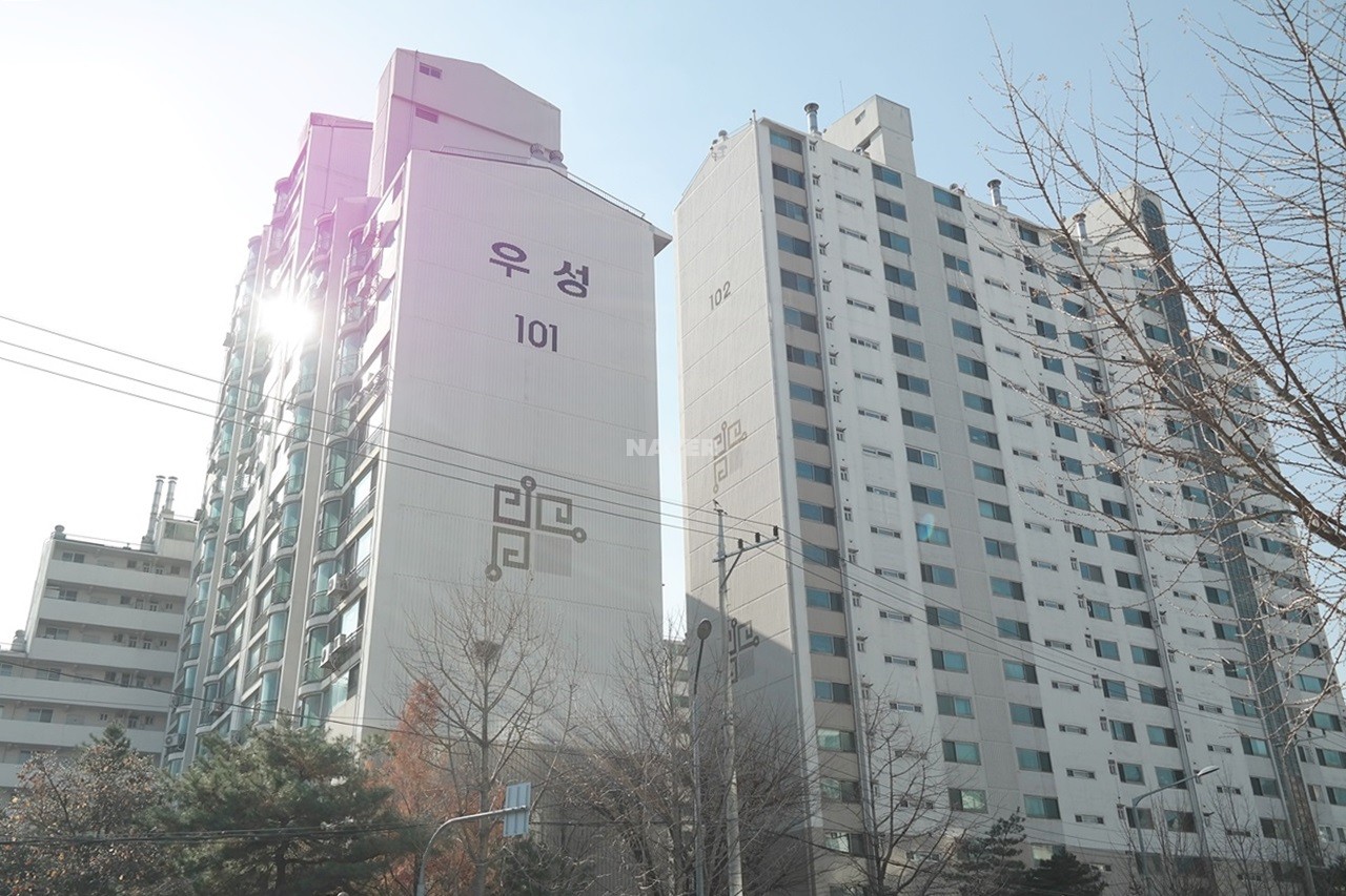 Building entrance with signage
