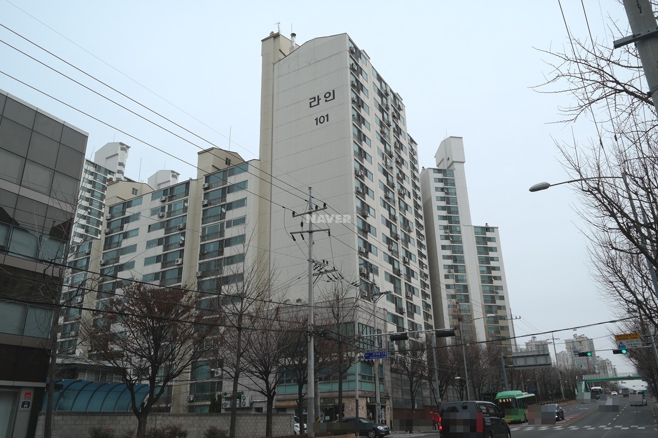 Building entrance with signage