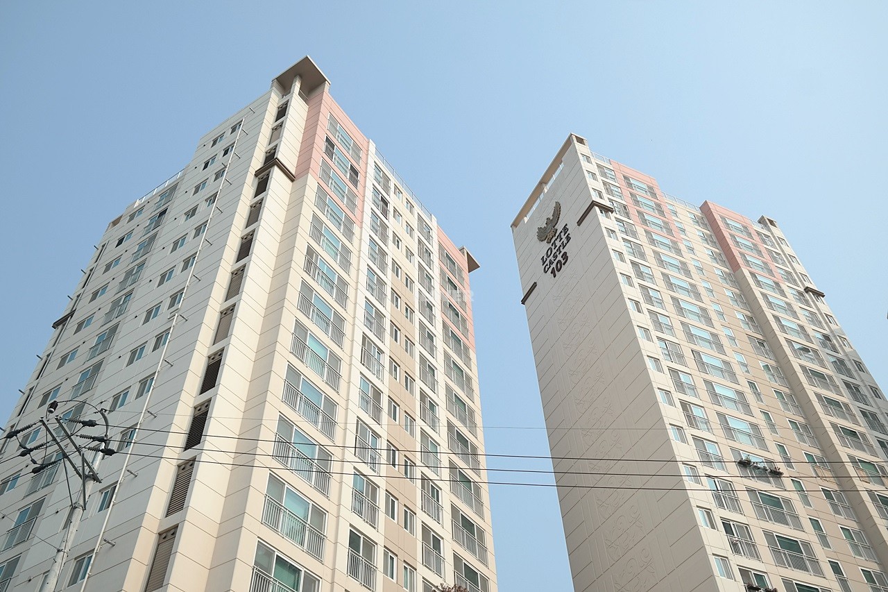 Building entrance with signage