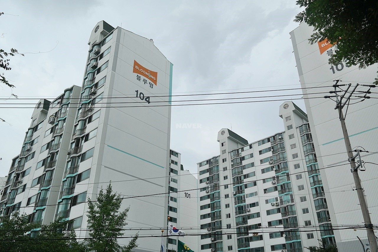 Building entrance with signage