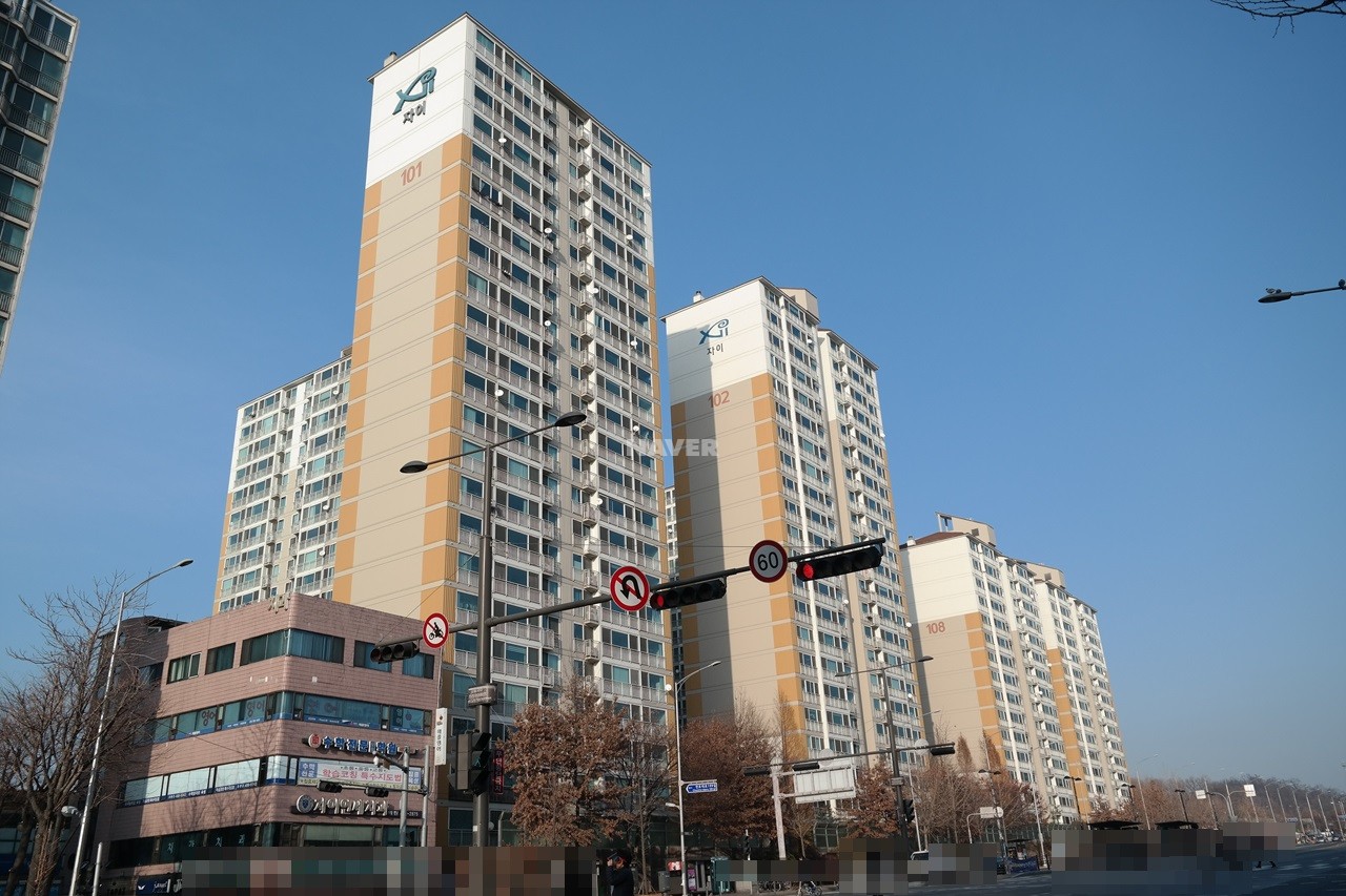 Building entrance with signage