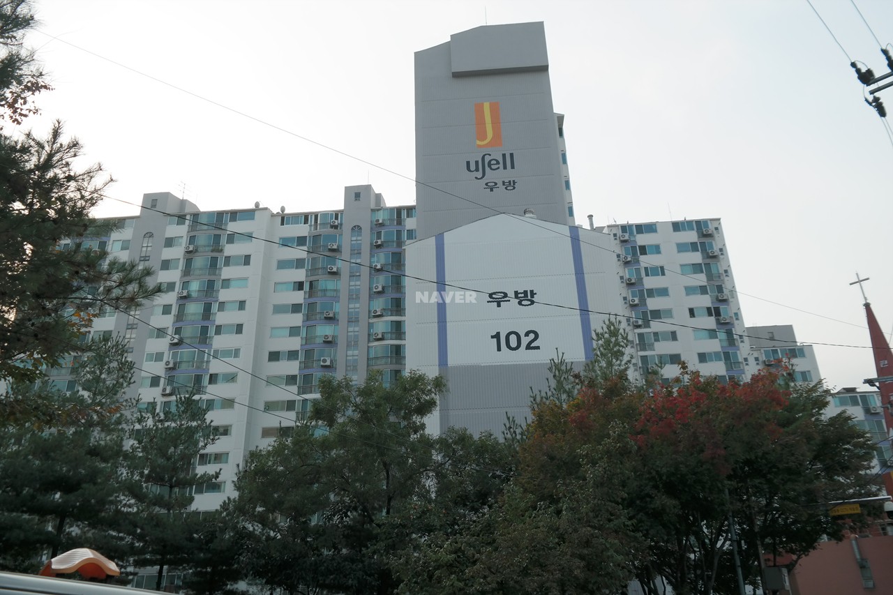 Building entrance with signage