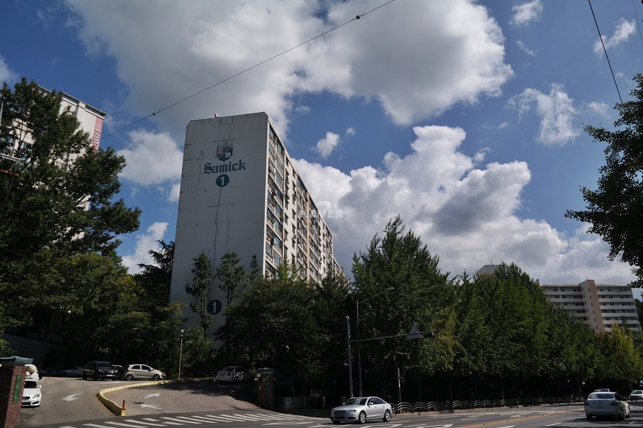 Building entrance with signage
