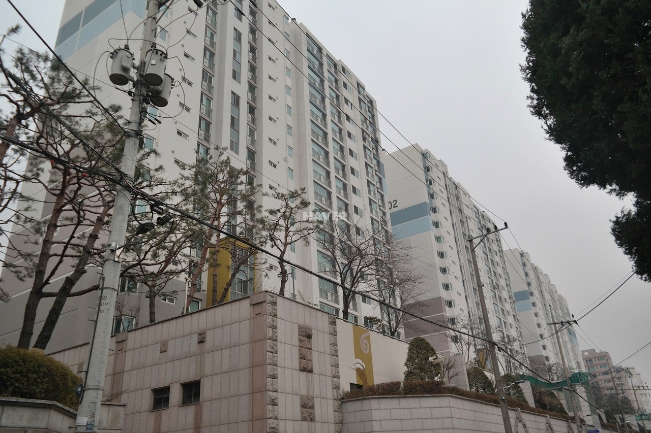 Building entrance with signage