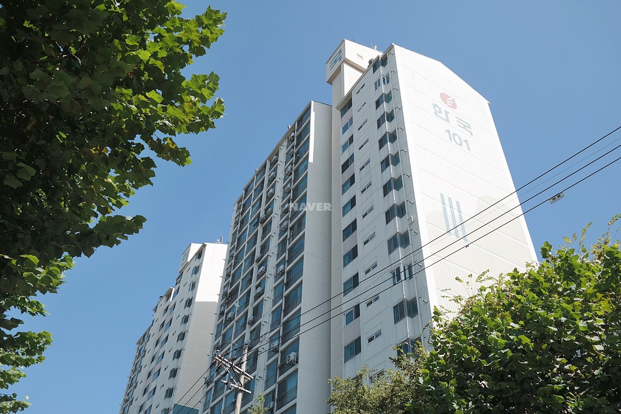 Building entrance with signage