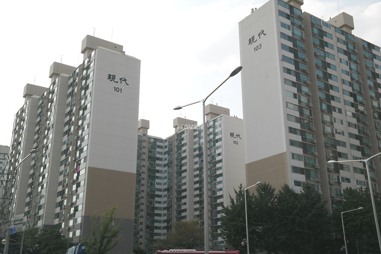 Building entrance with signage