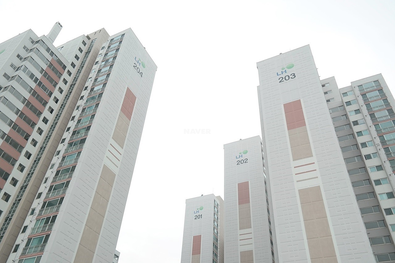 Building entrance with signage