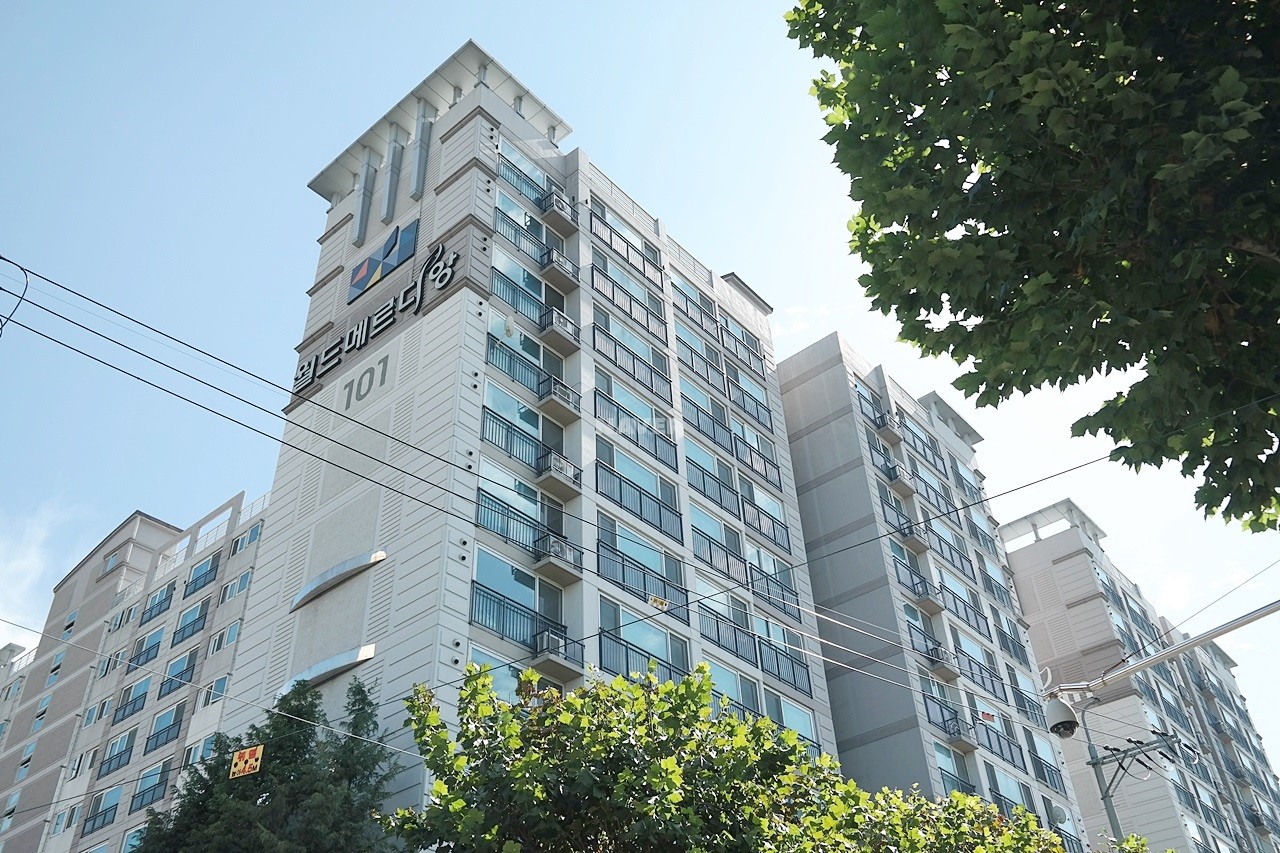 Building entrance with signage
