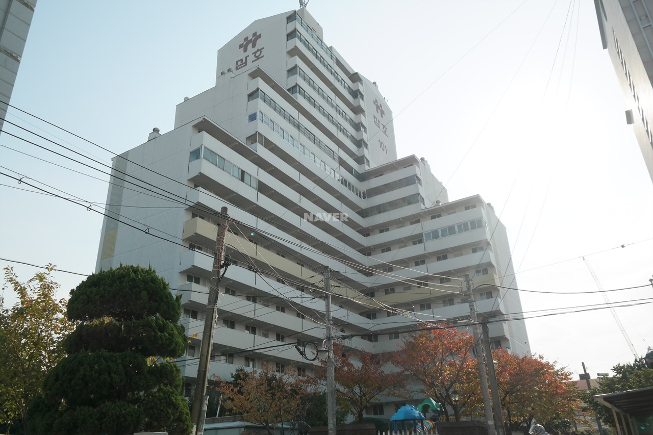 Building entrance with signage