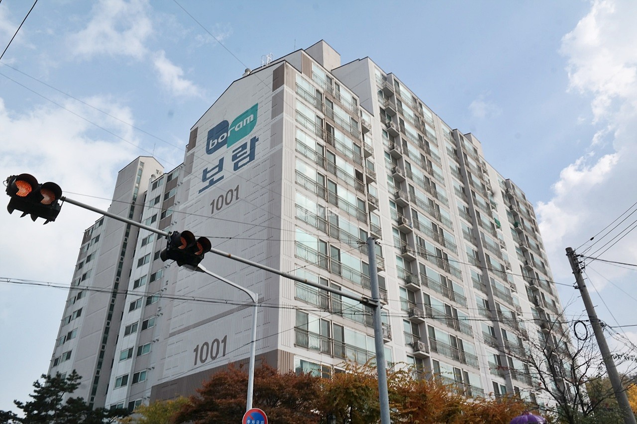 Building entrance with signage