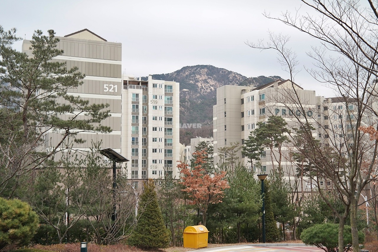 Building entrance with signage