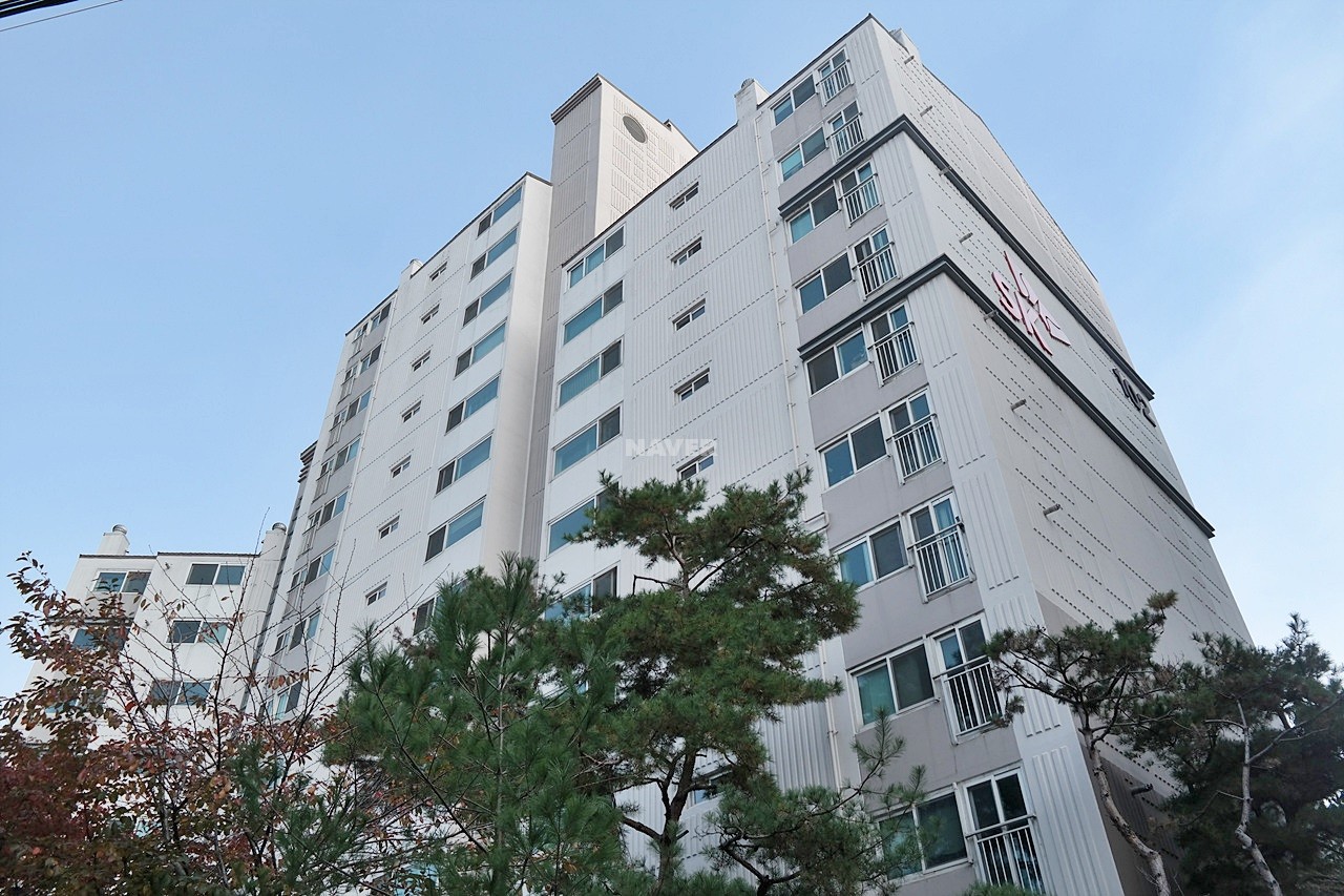 Building entrance with signage