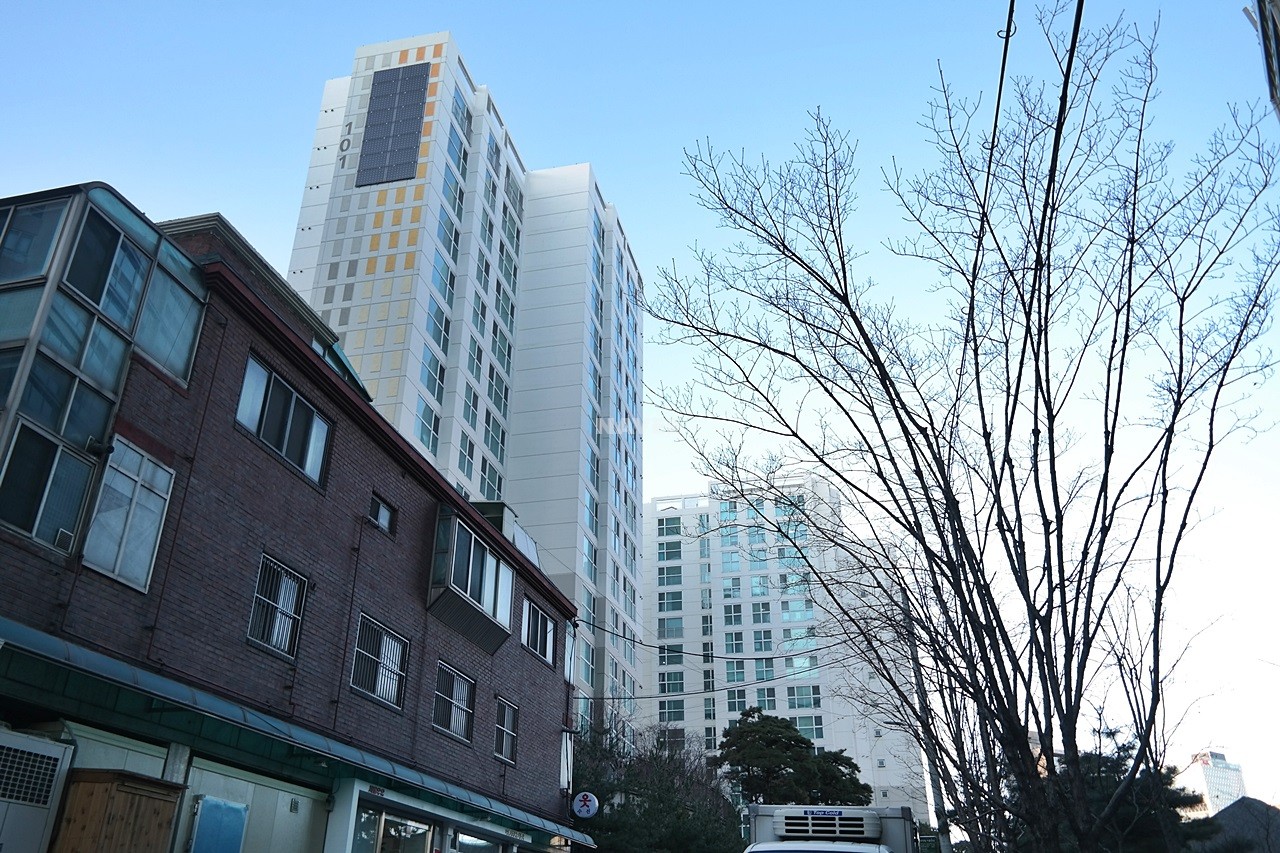 Building entrance with signage