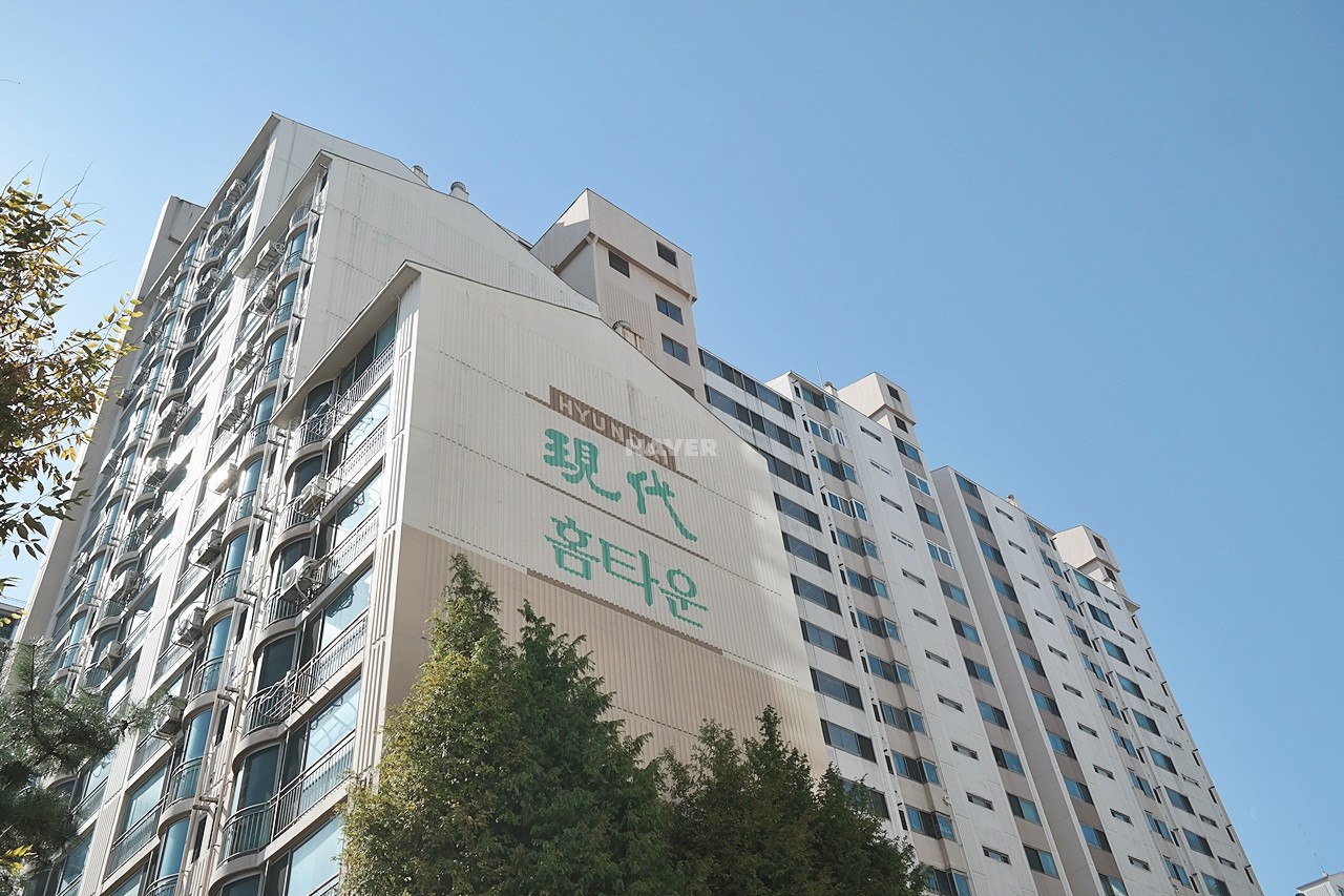Building entrance with signage