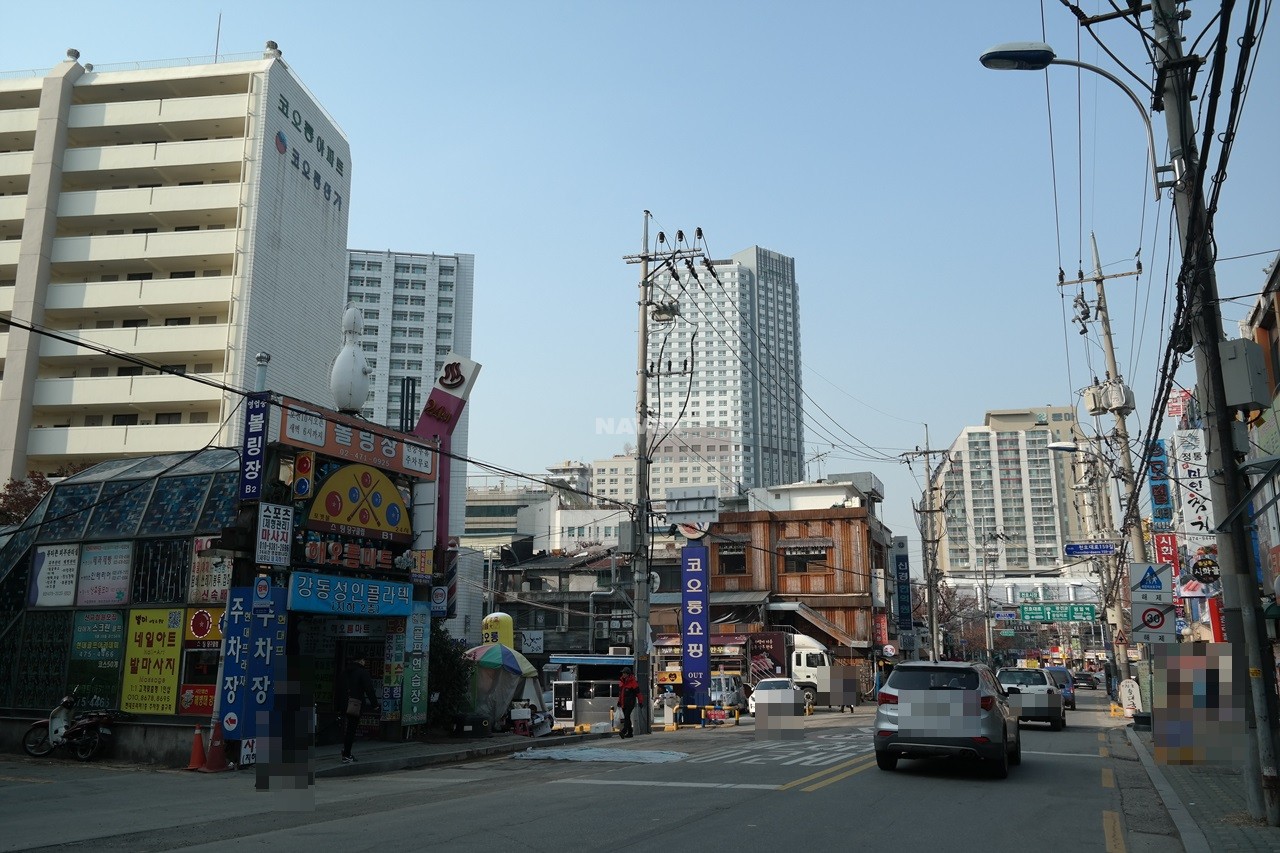 Building entrance with signage