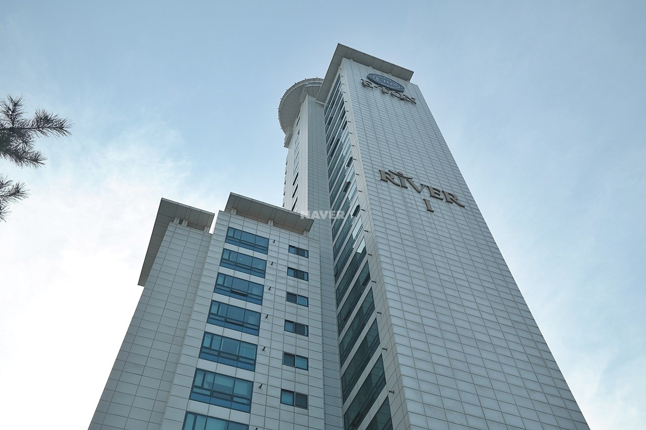 Building entrance with signage