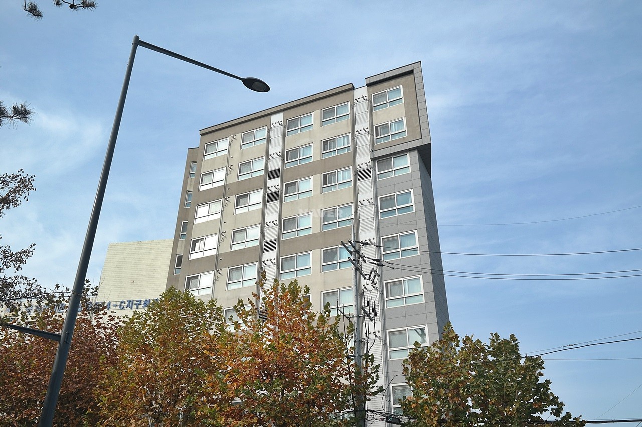 Building entrance with signage