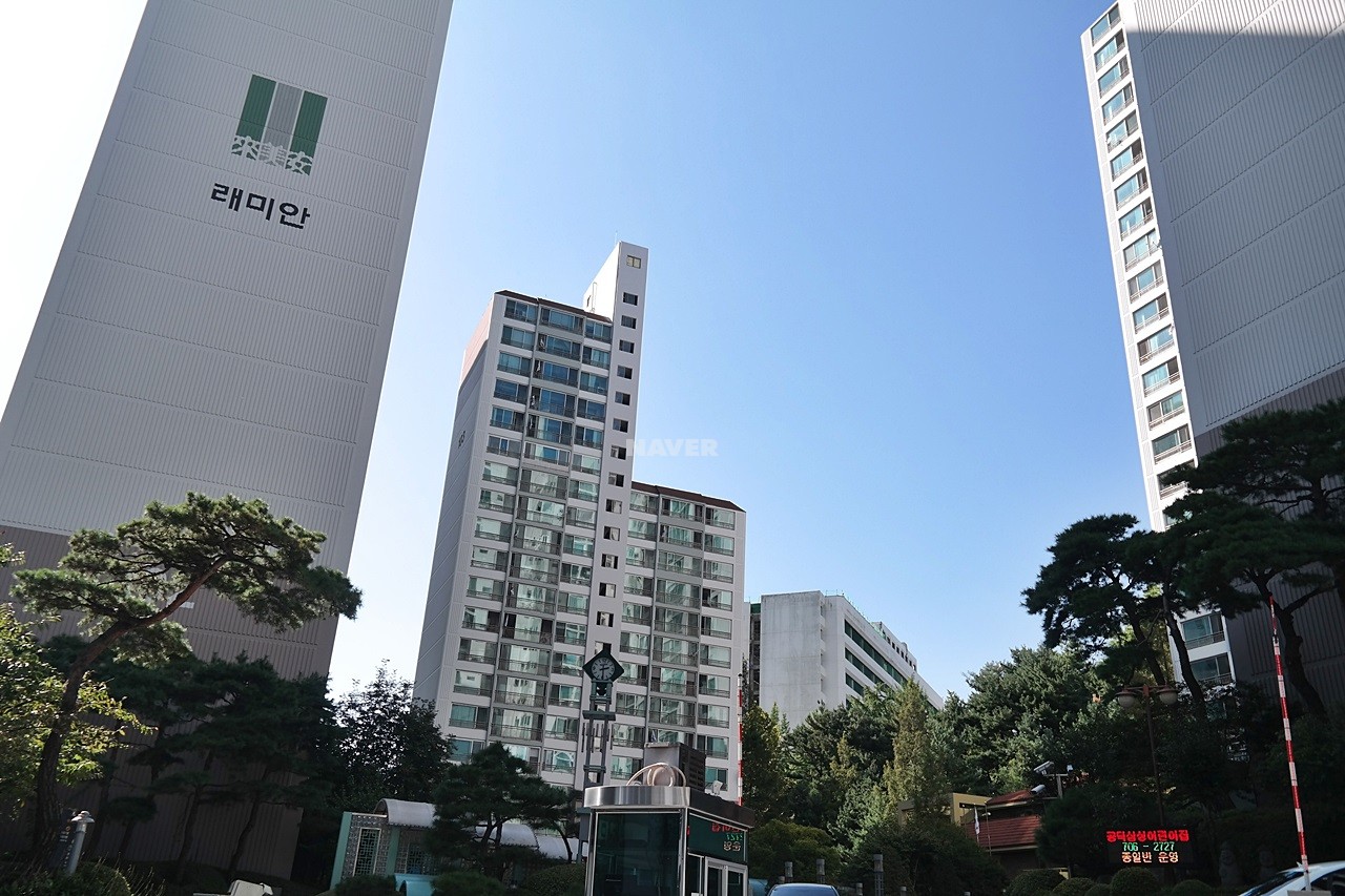 Building entrance with signage