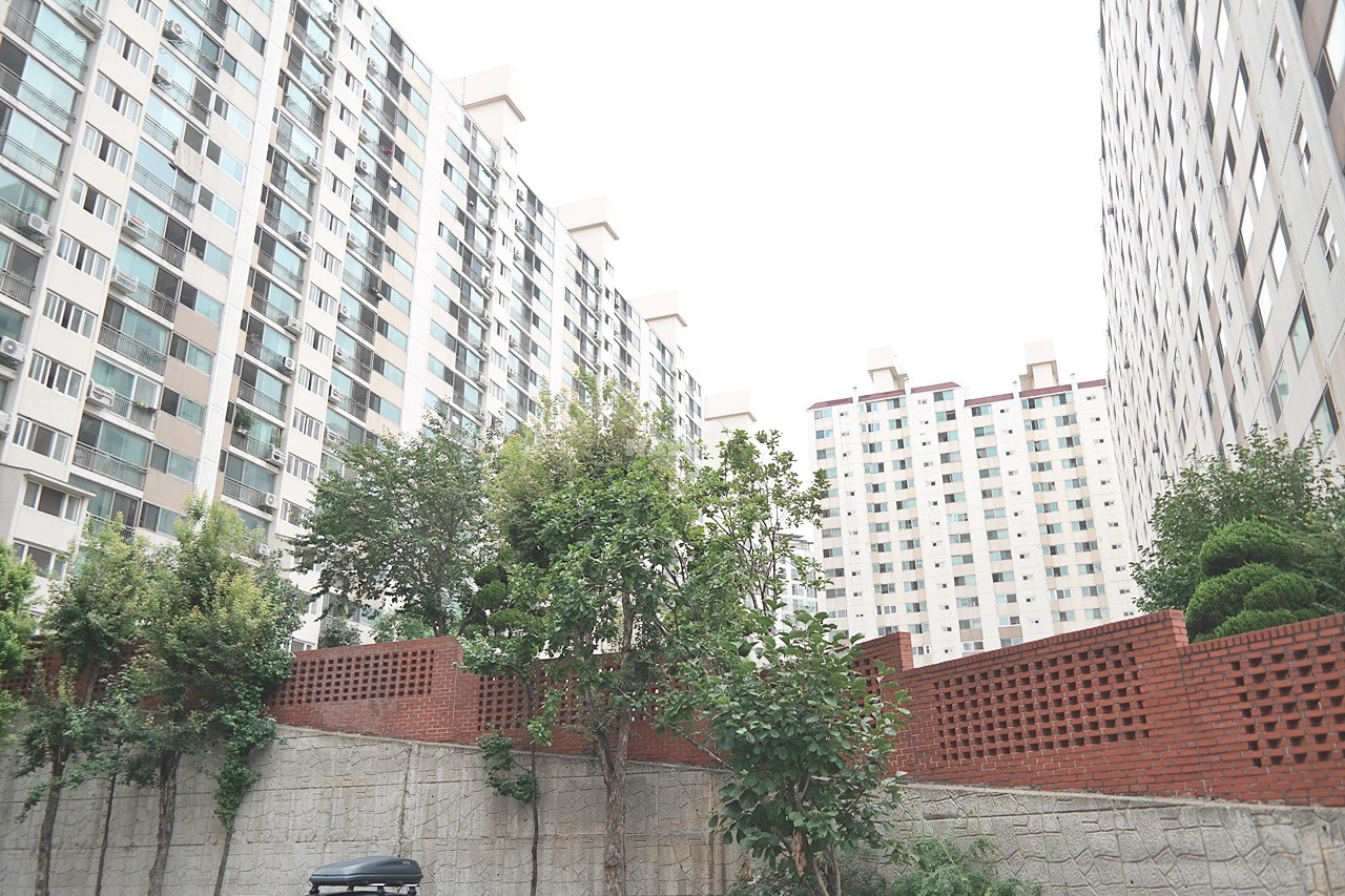 Building entrance with signage