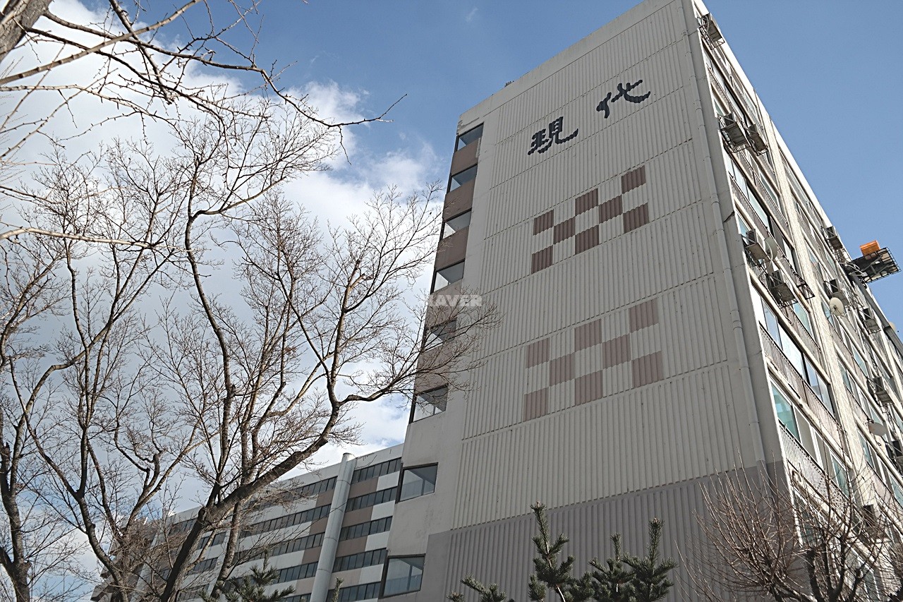 Building entrance with signage