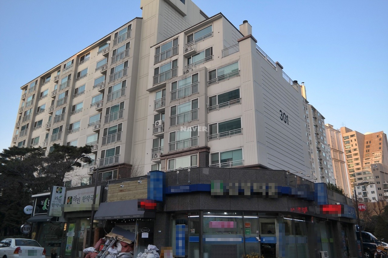 Building entrance with signage