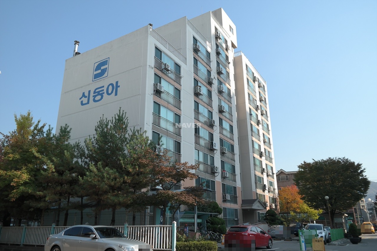 Building entrance with signage