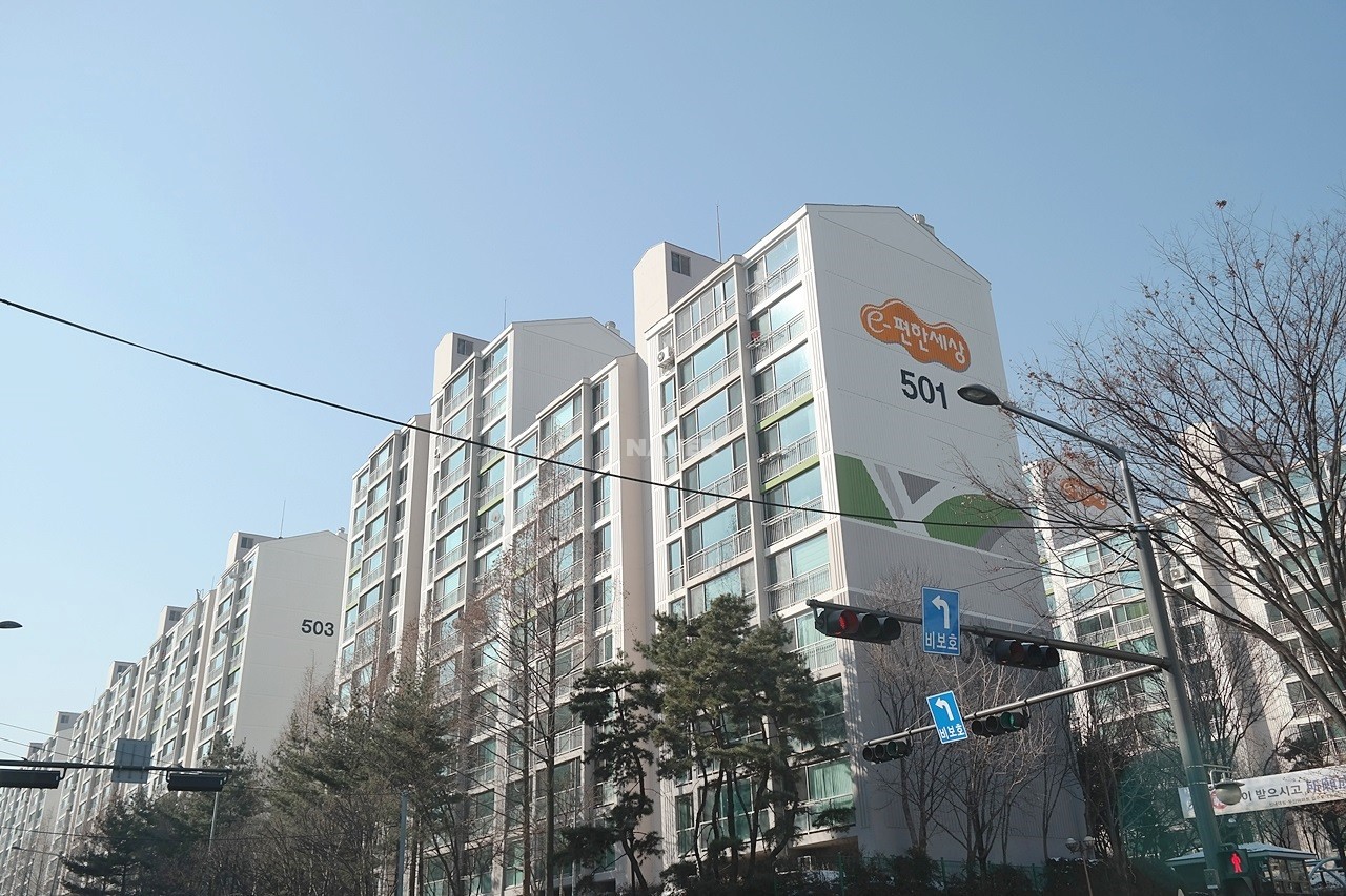Building entrance with signage