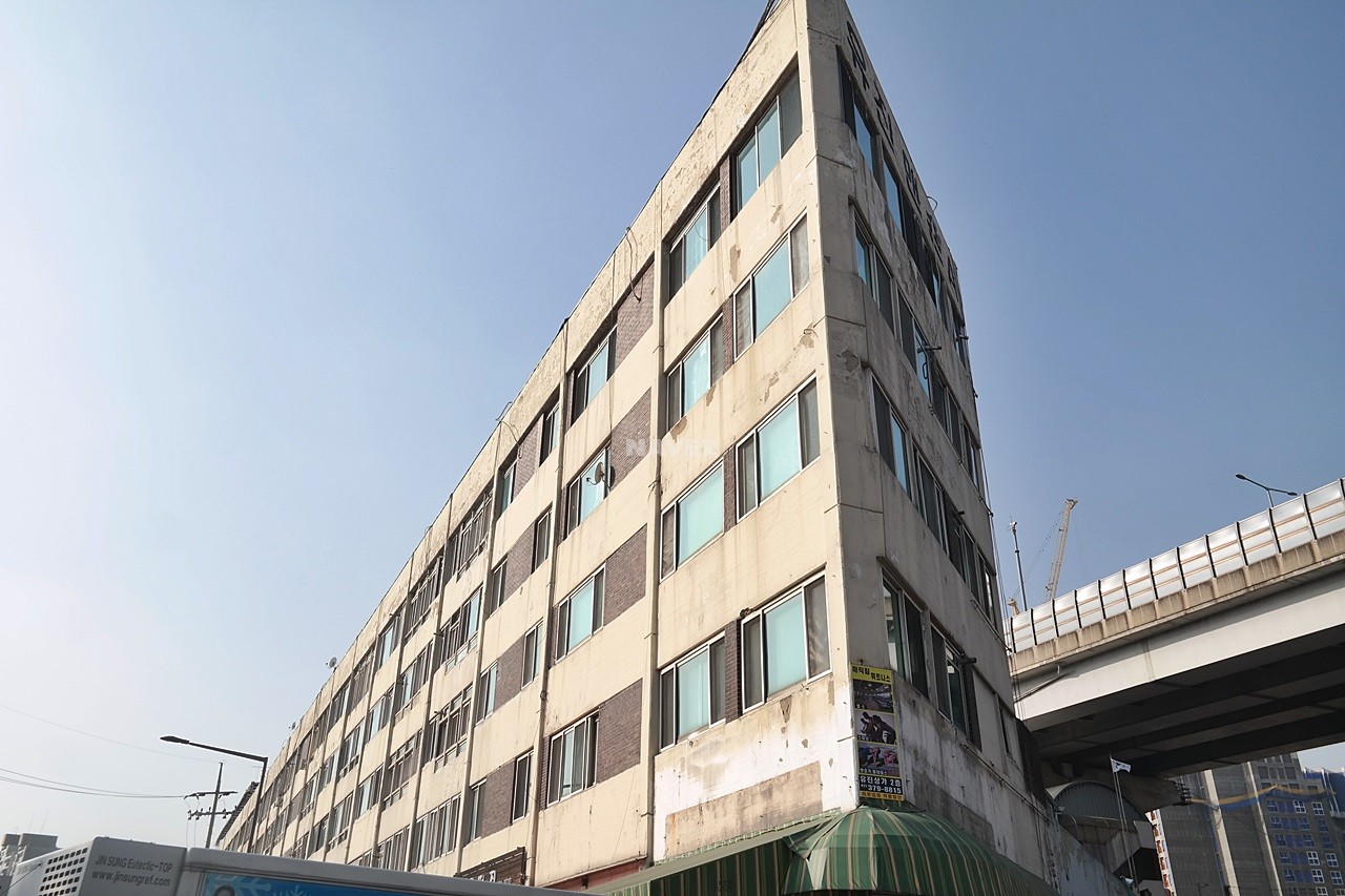 Building entrance with signage