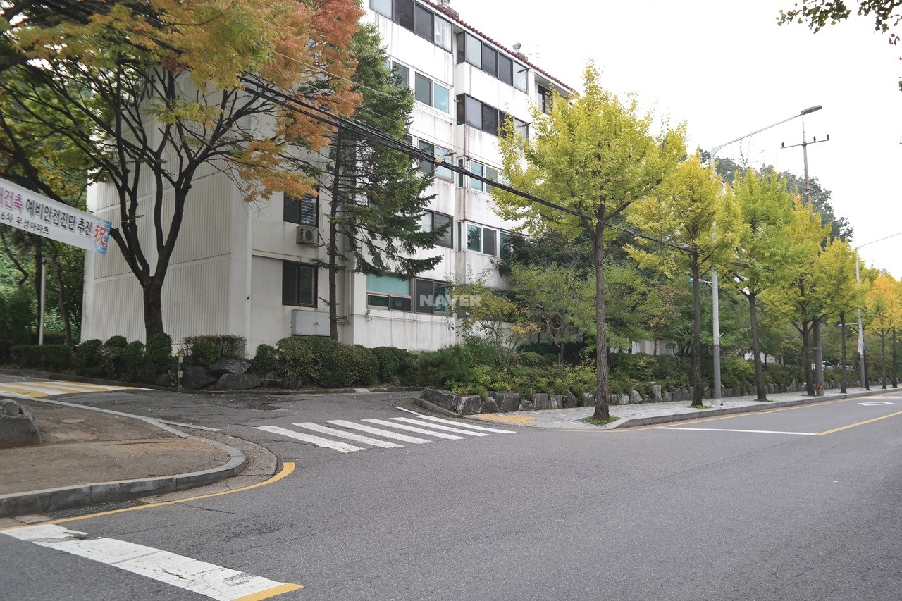 Building entrance with signage