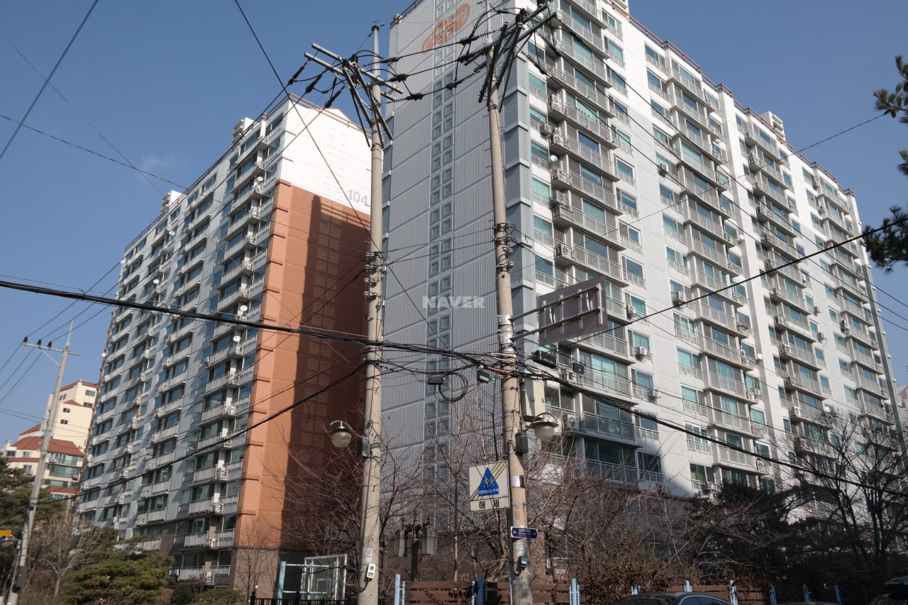 Building entrance with signage
