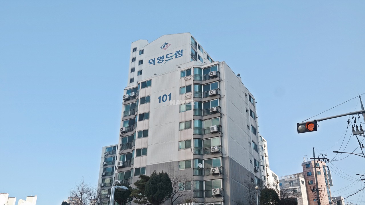 Building entrance with signage